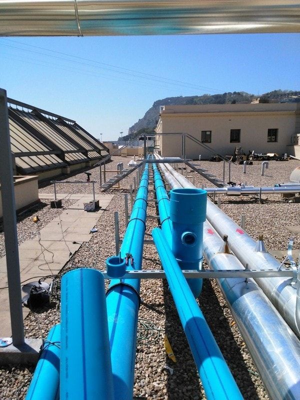 Instalaciones hidráulicas del circuito de climatización en edificio sector público JC 33 Barcelona - imagen 11